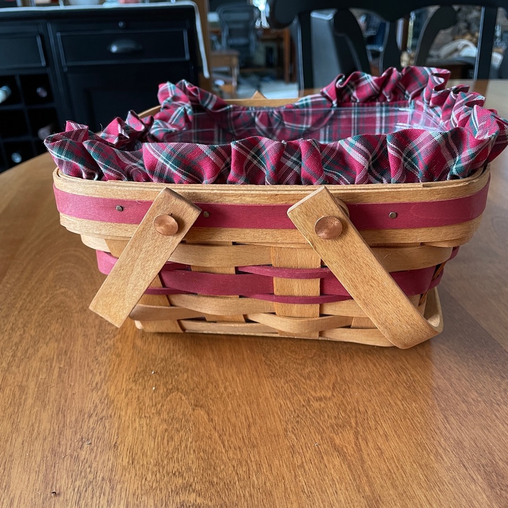 Longaberger 1993 Christmas Bayberry Basket - Picture 9 of 9